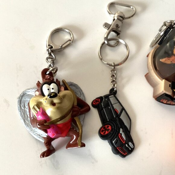 An Assortment of Key Chains Pumpkin Fish 1996 Yu-Gi-Oh Exodia Keychain - Picture 2 of 6